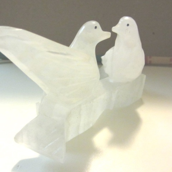 Pretty Pair of Frosted Glass Birds Art Sculpture - Picture 3 of 6